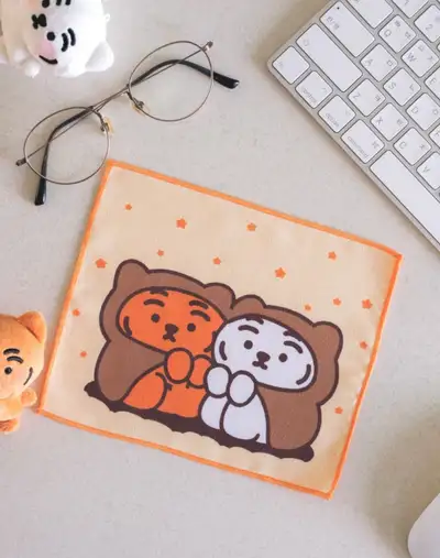 Blanket Tiger Eyeglass Cleaner