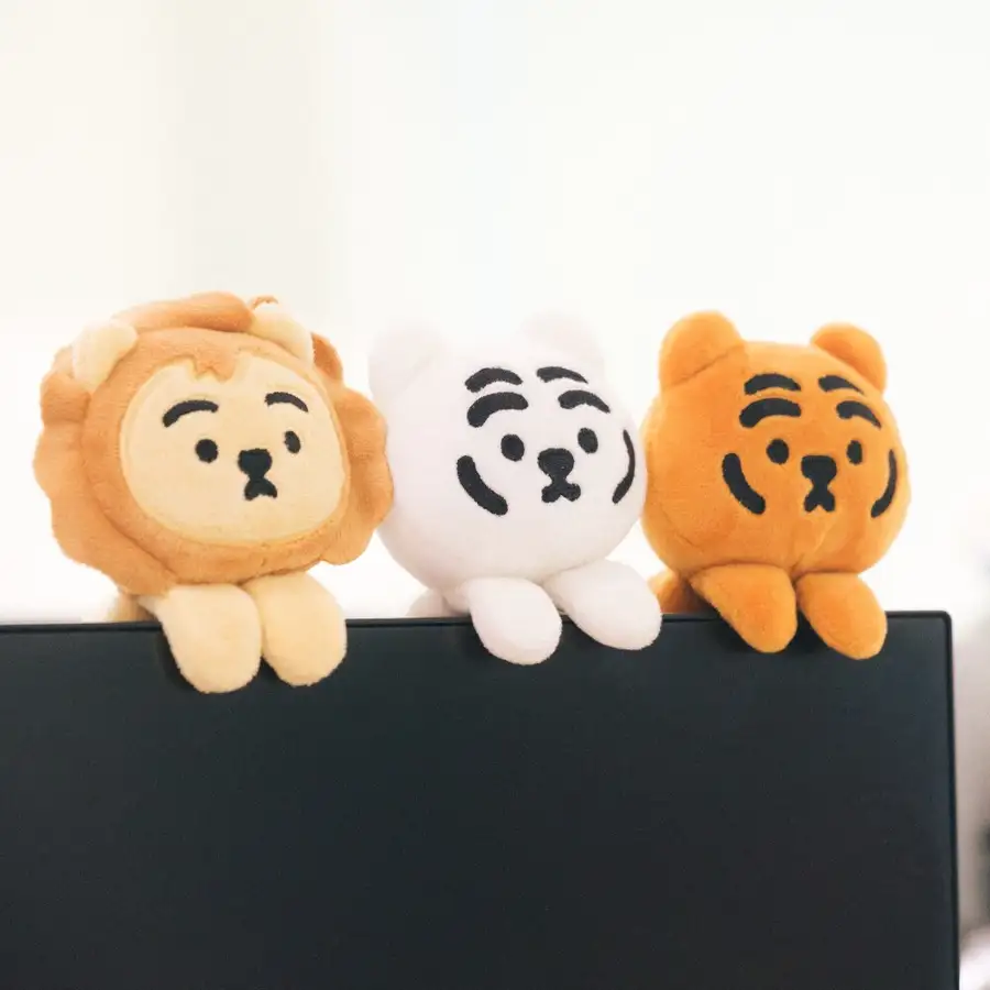 Lion Monitor Figure — 4