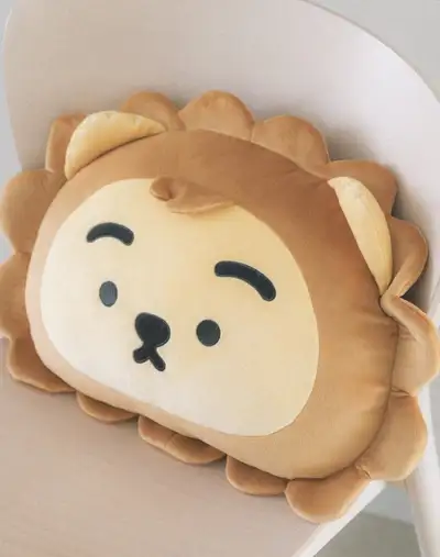 Lion Face Mochi Cushion