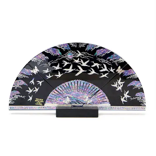 Premium Nacre Lacquerware Fan-Shaped Decorative Screen, Mother-of-Pearl Folding Screen (Large, Black) - Oh Myung-ho's Work — 2