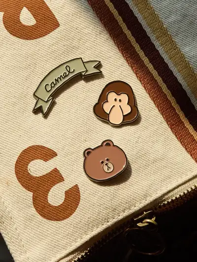 Camel X LINE Friends 金属徽章套装