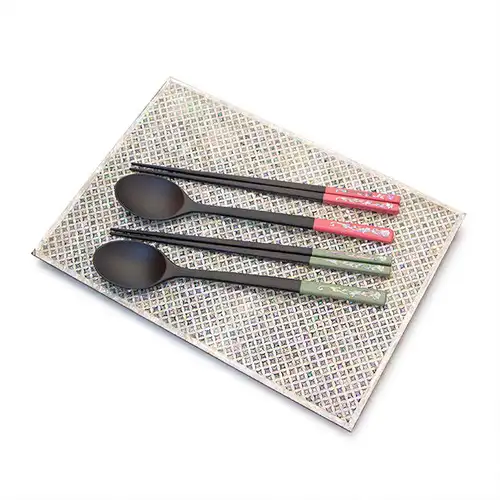 Premium Korean Lacquerware Adult Utensil Set with Mother-of-Pearl Inlay (Intangible Cultural Property Artisan Jang Tae-yeon) — 3