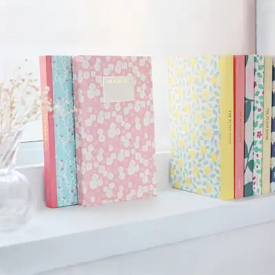 Promenade Light Pocket Book