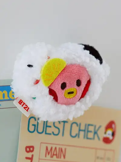 BT21 TATA ミニニ BUNSIK マグネット人形