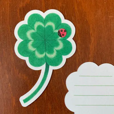 Fromong Four-Leaf Clover Flower Bookmark