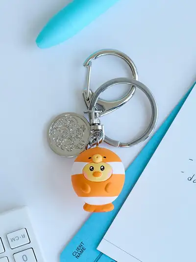 ラインフレンズ ミニニ アンダー ザ プール サリーニ フィギュア キーリング