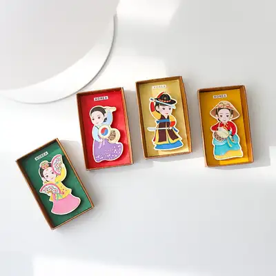 Traditional Character Framed Souvenir Magnet C - Traditional Dance