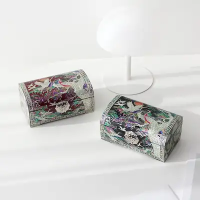 Mother-of-Pearl Lacquerware Pine and Crane Cylindrical Jewelry Box 18cm