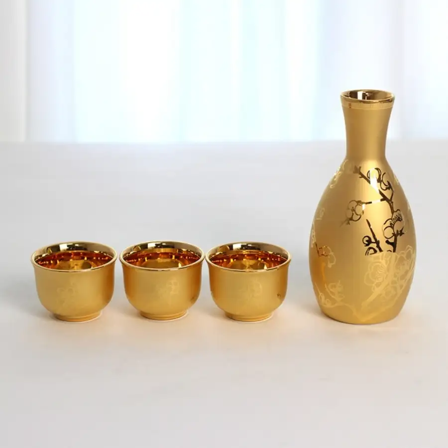 名牌纯金镀金清酒套装 — 2