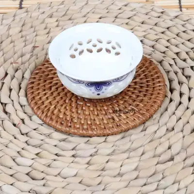 藤蔓圆形茶杯垫 10厘米