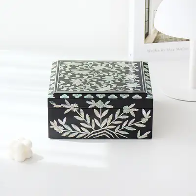 Lacquered Mother-of-Pearl Inlaid Square Box with Peony and Scrollwork Pattern, 20cm