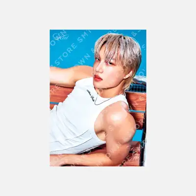 KAI Wait On Me - A4 照片