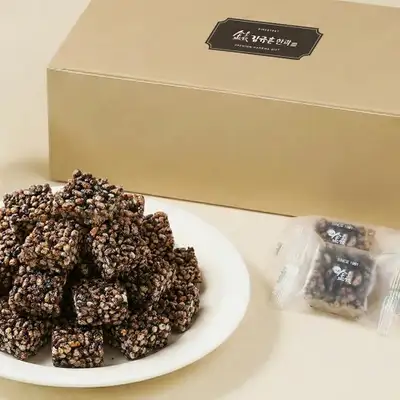 Crispy and Light Black Rice Snack (Box Type) 120g