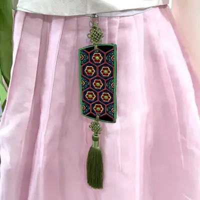 Jアート バイヤー ギフト 外国人向け 韓国 記念品 韓国 グッズ 伝統 記念品 丹青 刺繍 ノリゲ キーリング