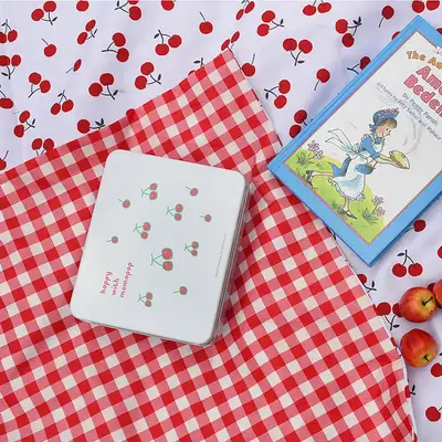 Momopop Waterproof Picnic Mat Cherry Check M
