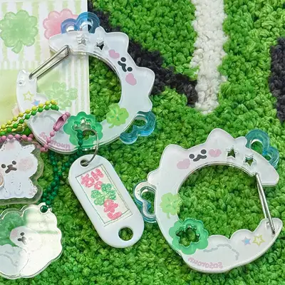 Sossoroun | Lucky Angel Acrylic Carabiner