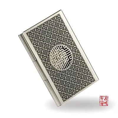 完子文透彫円形金属名刺入れ[ブラック]