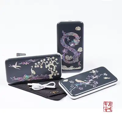 千年の光 螺鈿モバイルバッテリー