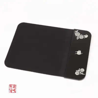 花冠 蝶 ワイヤレス充電 マウスパッド