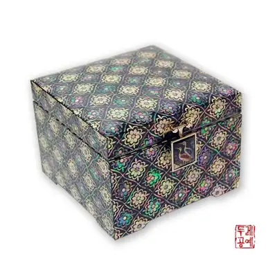 菊花文様ジュエリーボックス