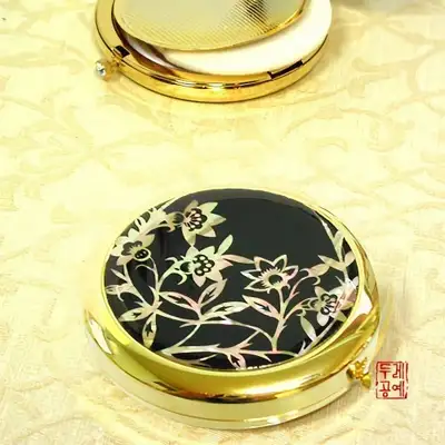 螺鈿粉筒 [撫子花]