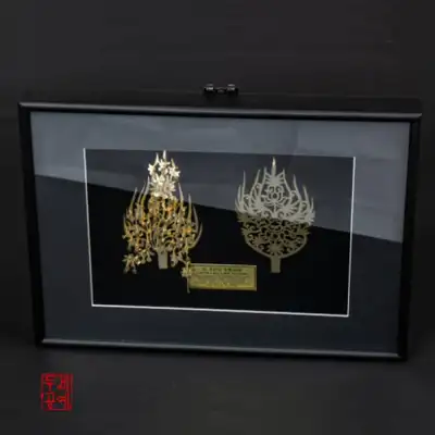 百済金製冠飾(王、王妃)大