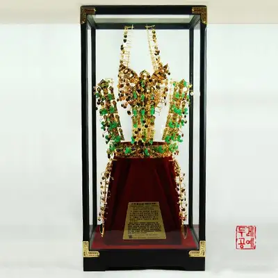 天馬塚金冠 1/3サイズ