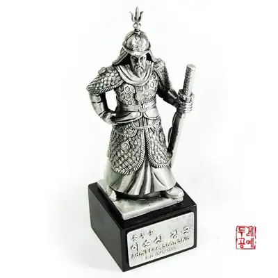 李舜臣将軍像 ピューター製（中サイズ）