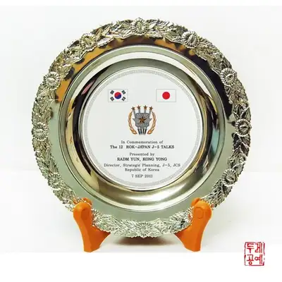 シルバー円形メダル