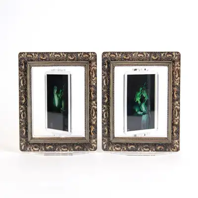 [Lover at Midnight Green] Rotating Photocard Holder Acrylic Stand | 2 Image Cards | Webtoon Goods