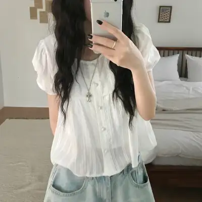 [Summer Punching🖤] Prim Bean Button Shirring Lace Puff U-Neck Short Sleeve Blouse 2 Color
